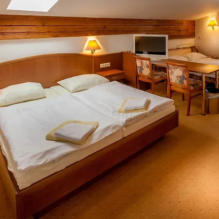 Zillerhof Hotel 4*